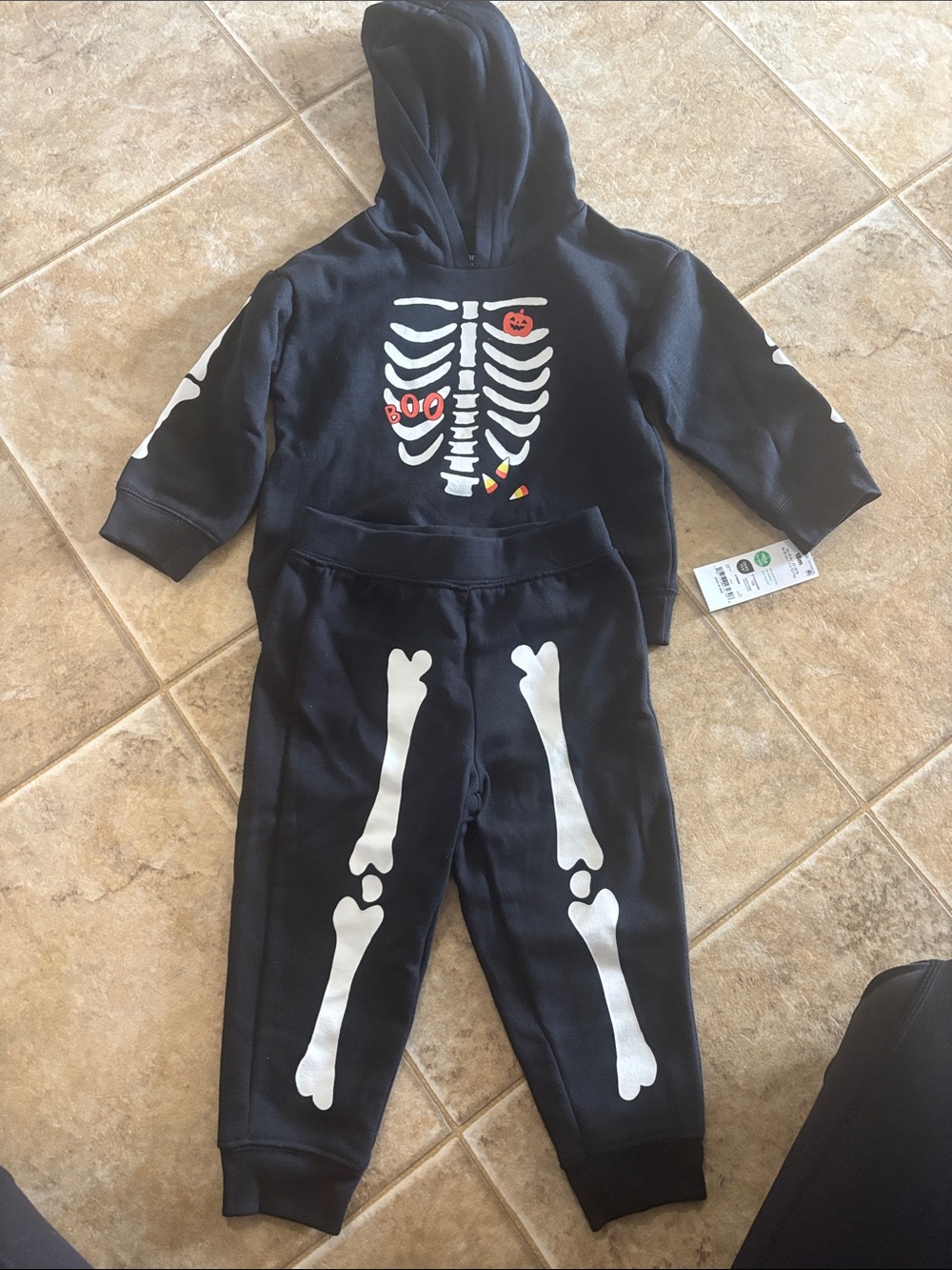 Carter’s Black Skeleton Hoodie & Jogger 18m Set NWT